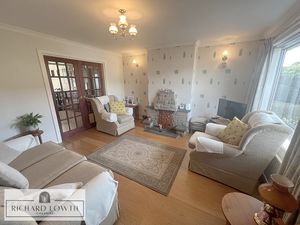 Lounge- click for photo gallery
